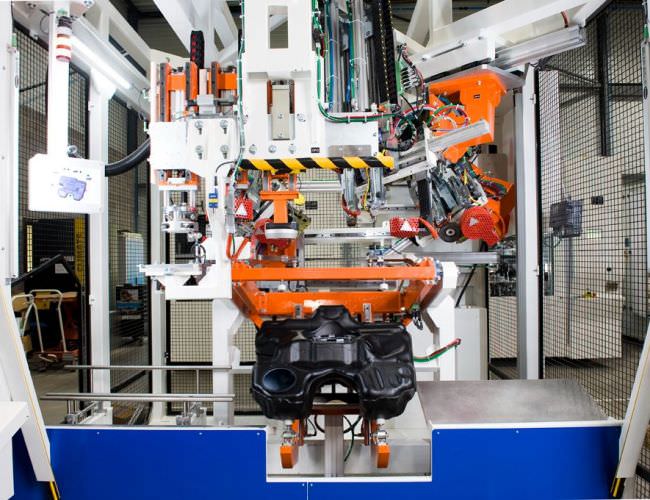 Image de Machine de finition de réservoirs à carburant