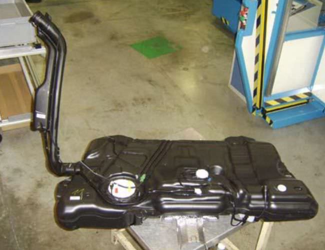 Image de Machine de finition de réservoirs à carburant