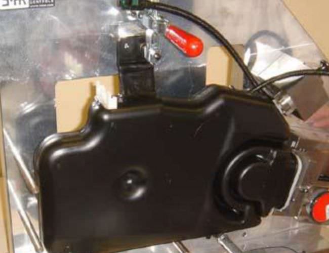 Image de Machine de finition de réservoirs à carburant