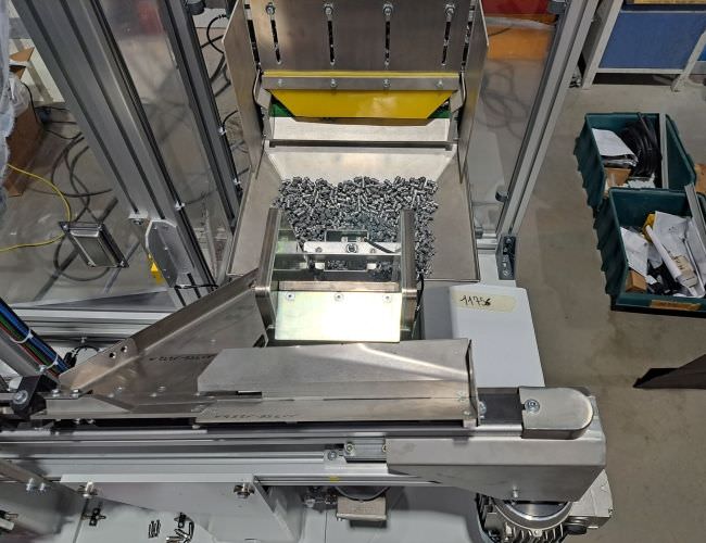 Image de Système de distribution par élévateur à lames