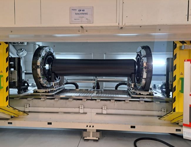 Image de Machine pour insertion et usinage pour réservoirs d'hydrogène